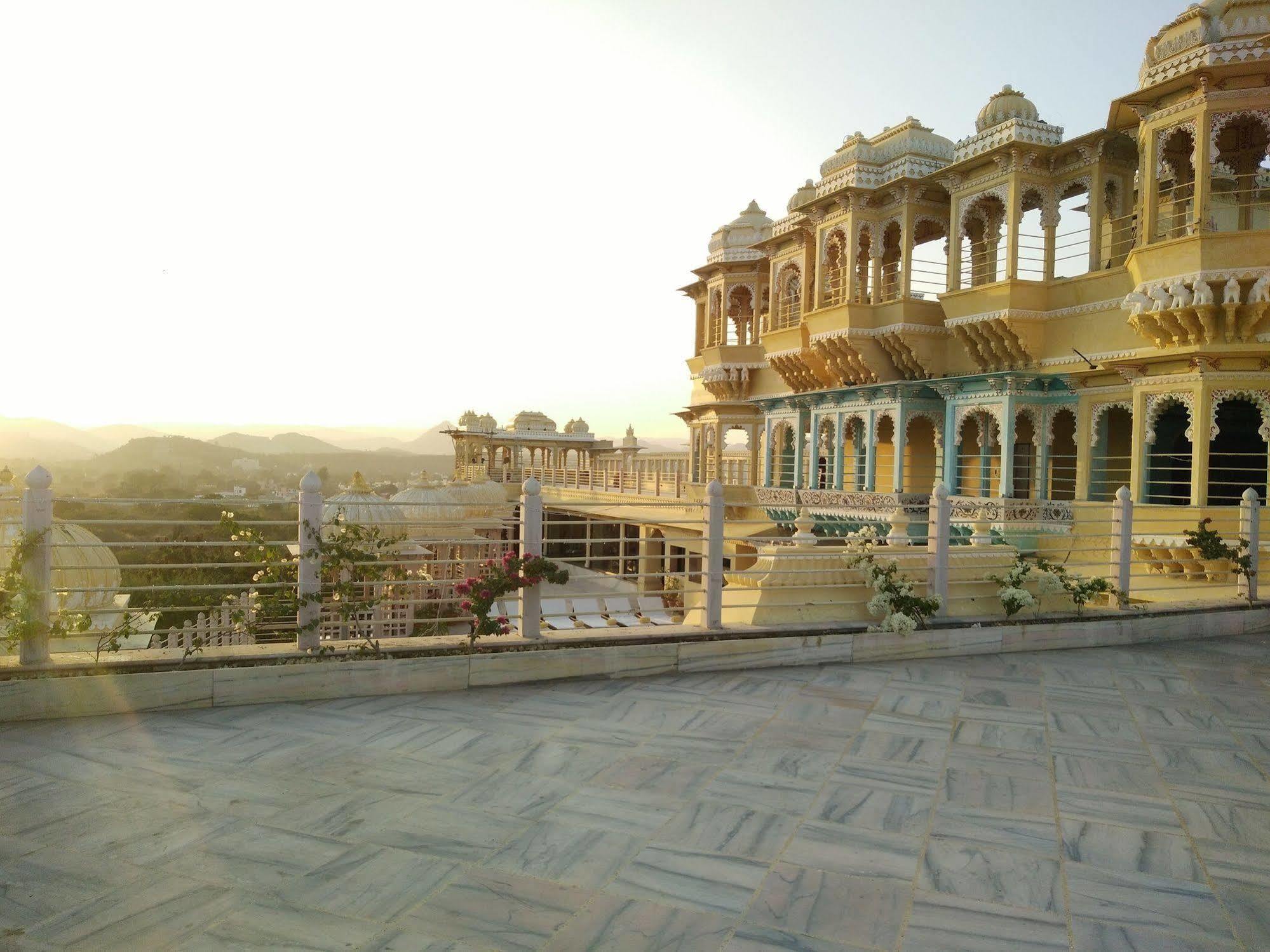 Chunda Palace Udaipur Exterior photo